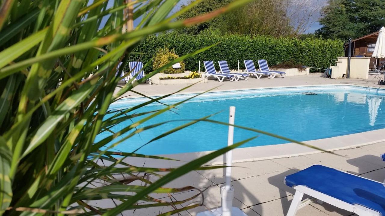 Bed and Breakfast Le Venay Frontenaud Esterno foto