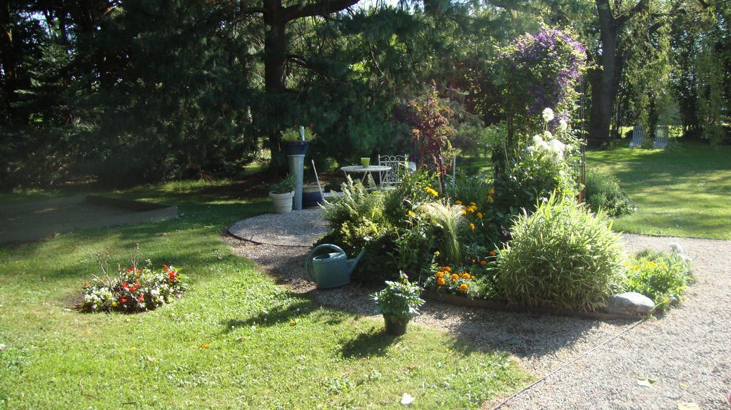 Bed and Breakfast Le Venay Frontenaud Esterno foto